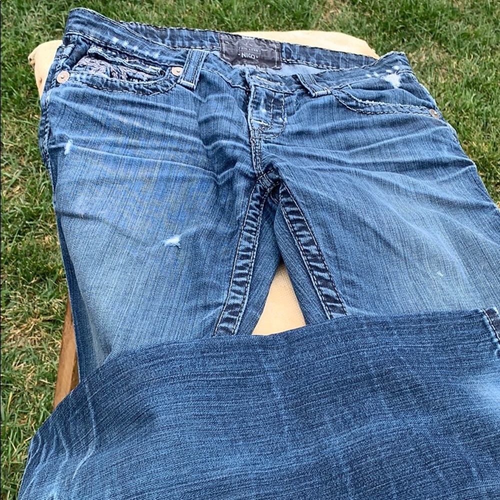 Sz 28 big stars